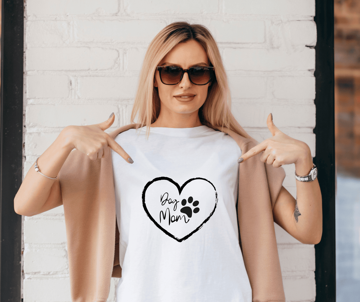 Minimalist Dog Paw Print T-Shirt – Cute Pet Lover Design